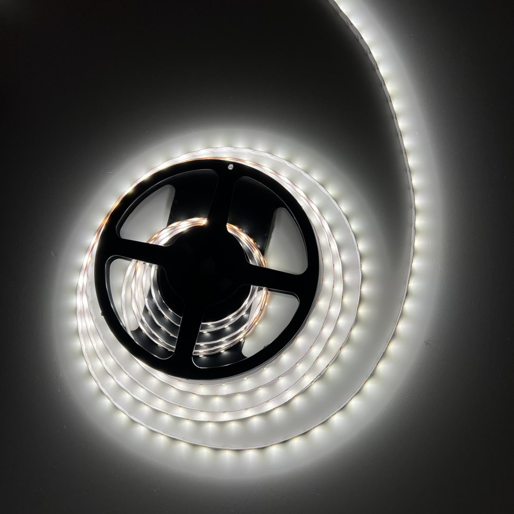 Стрічка світлодіодна LUMINARIA LS-2835 60LEDs/m 4,8W 24V 4000K (DJ60-24V-8mm) PREMIUM LED STRIP - Зображення 2