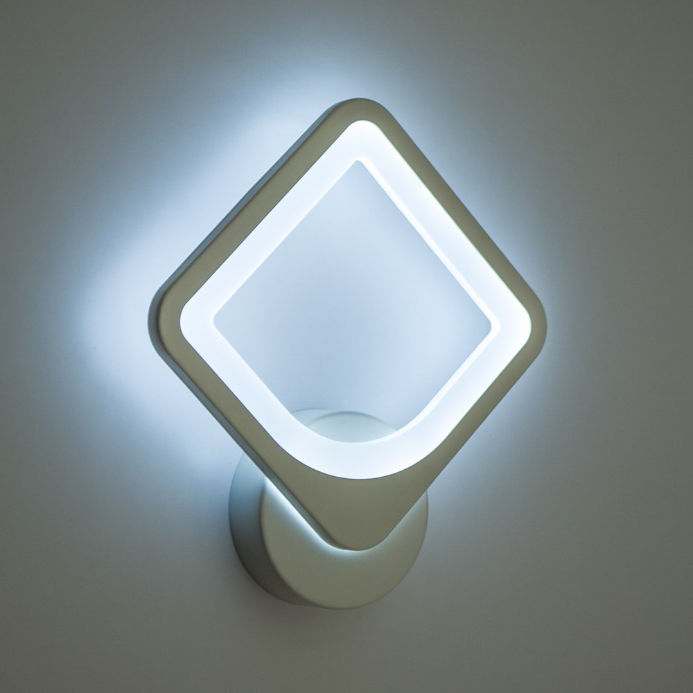 Світильник світлодіодний настінний, бра LUMINARIA TETRA 24W S250 ON/OFF WHITE 220V IP20 - Зображення 4