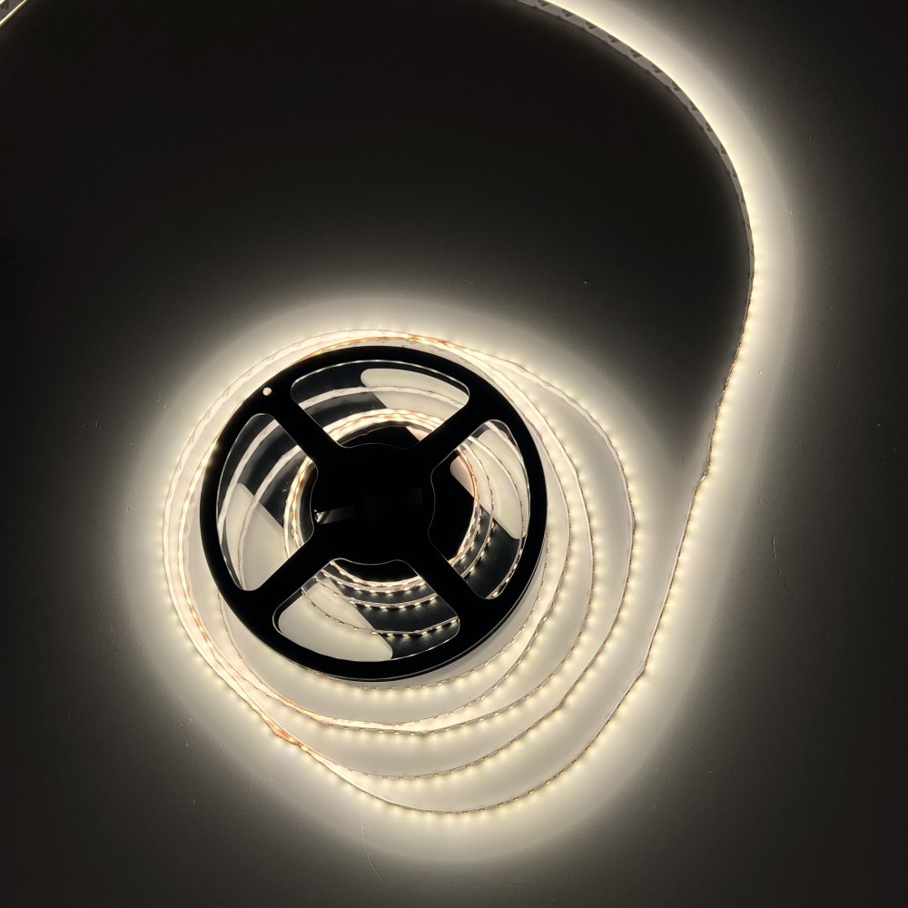 Стрічка світлодіодна LUMINARIA LS-2835 120LEDs/m 9,6W 24V 3000K (DJ120-24V-8mm) PREMIUM LED STRIP - Зображення 2